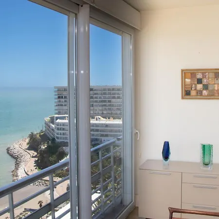 Apartment Panoramic Skyline, La Roca Tower- By Lcdsol *
